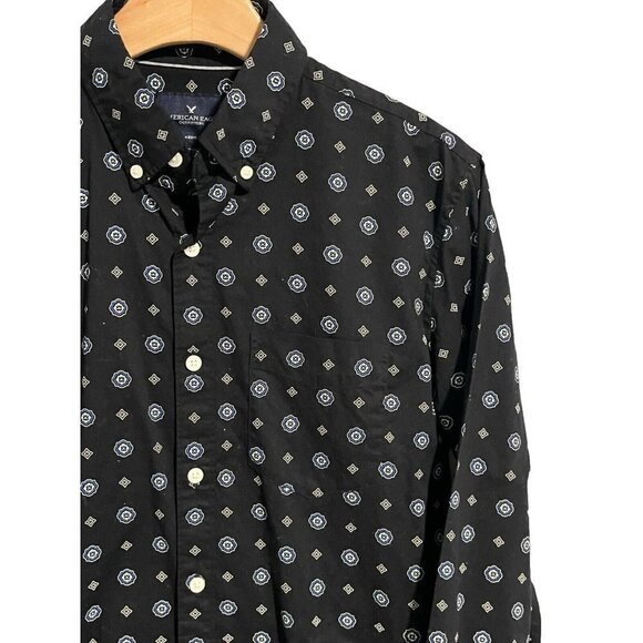 American Eagle Mens Small Button Up Collared Top Blouse Black Geometric - Picture 3 of 9